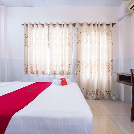 Hotel Reddoorz Near Khu Che Xuat Tan Thuan 2 Ho-Chi-Minh-Stadt Exterior foto