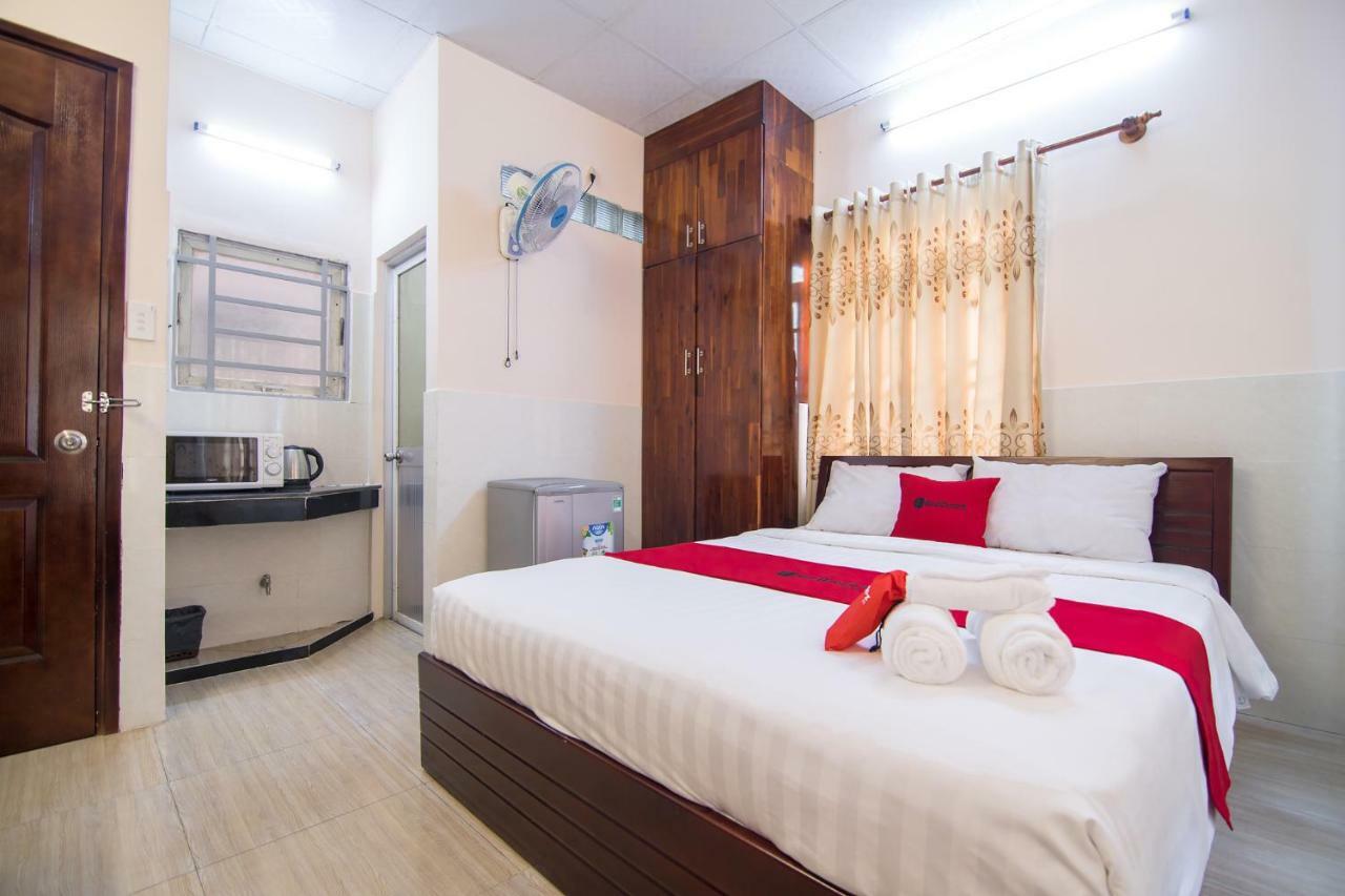 Hotel Reddoorz Near Khu Che Xuat Tan Thuan 2 Ho-Chi-Minh-Stadt Exterior foto