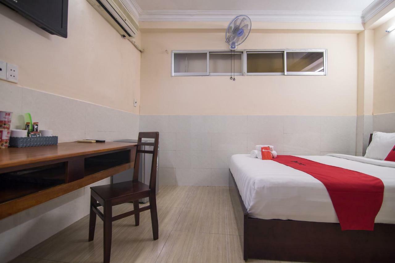 Hotel Reddoorz Near Khu Che Xuat Tan Thuan 2 Ho-Chi-Minh-Stadt Exterior foto