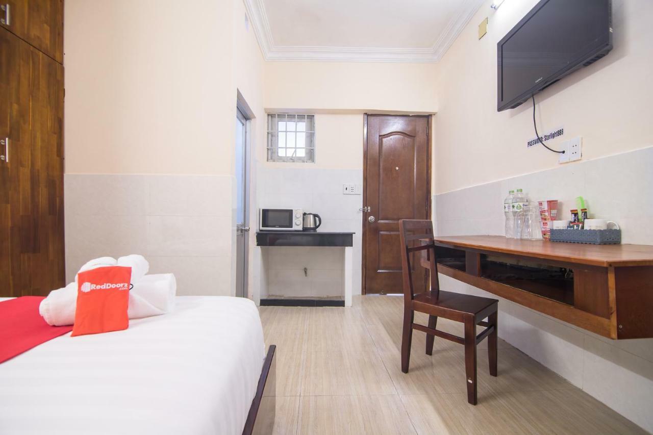 Hotel Reddoorz Near Khu Che Xuat Tan Thuan 2 Ho-Chi-Minh-Stadt Exterior foto