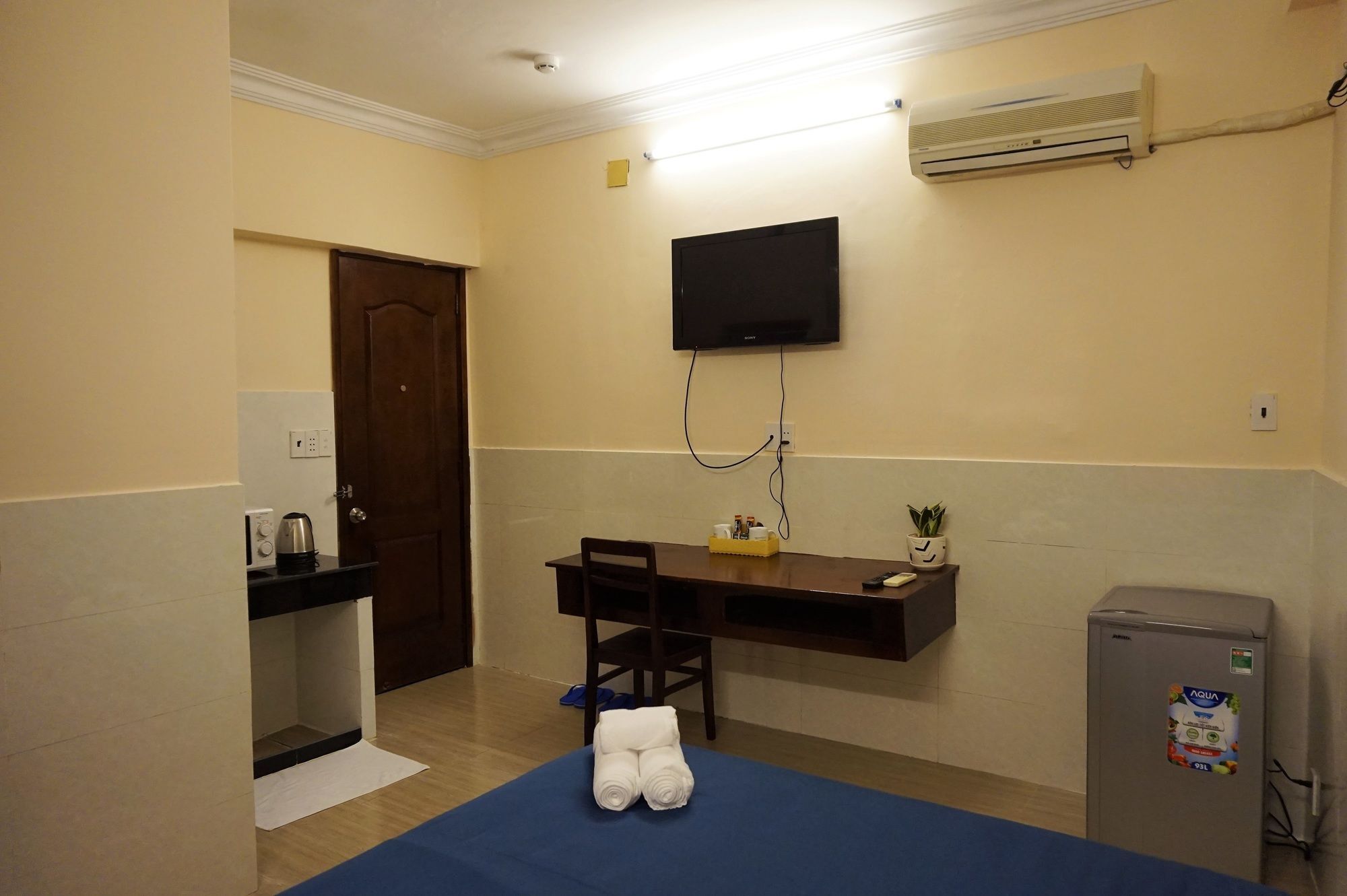Hotel Reddoorz Near Khu Che Xuat Tan Thuan 2 Ho-Chi-Minh-Stadt Exterior foto