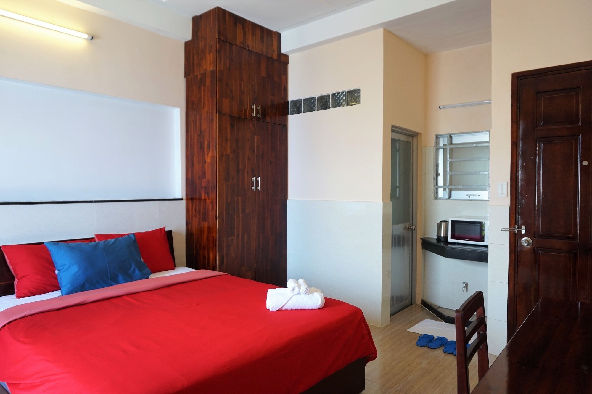 Hotel Reddoorz Near Khu Che Xuat Tan Thuan 2 Ho-Chi-Minh-Stadt Exterior foto