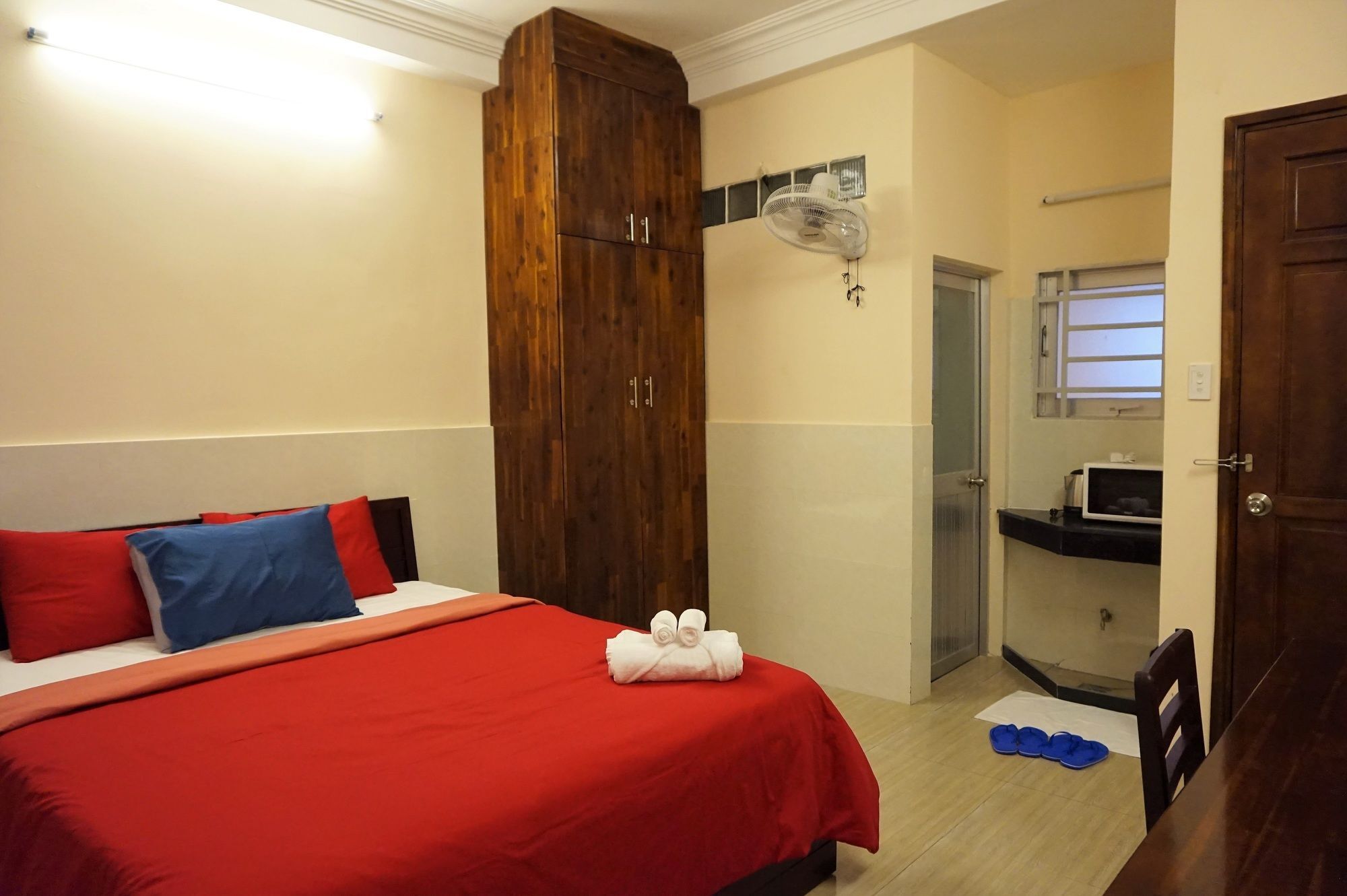 Hotel Reddoorz Near Khu Che Xuat Tan Thuan 2 Ho-Chi-Minh-Stadt Exterior foto