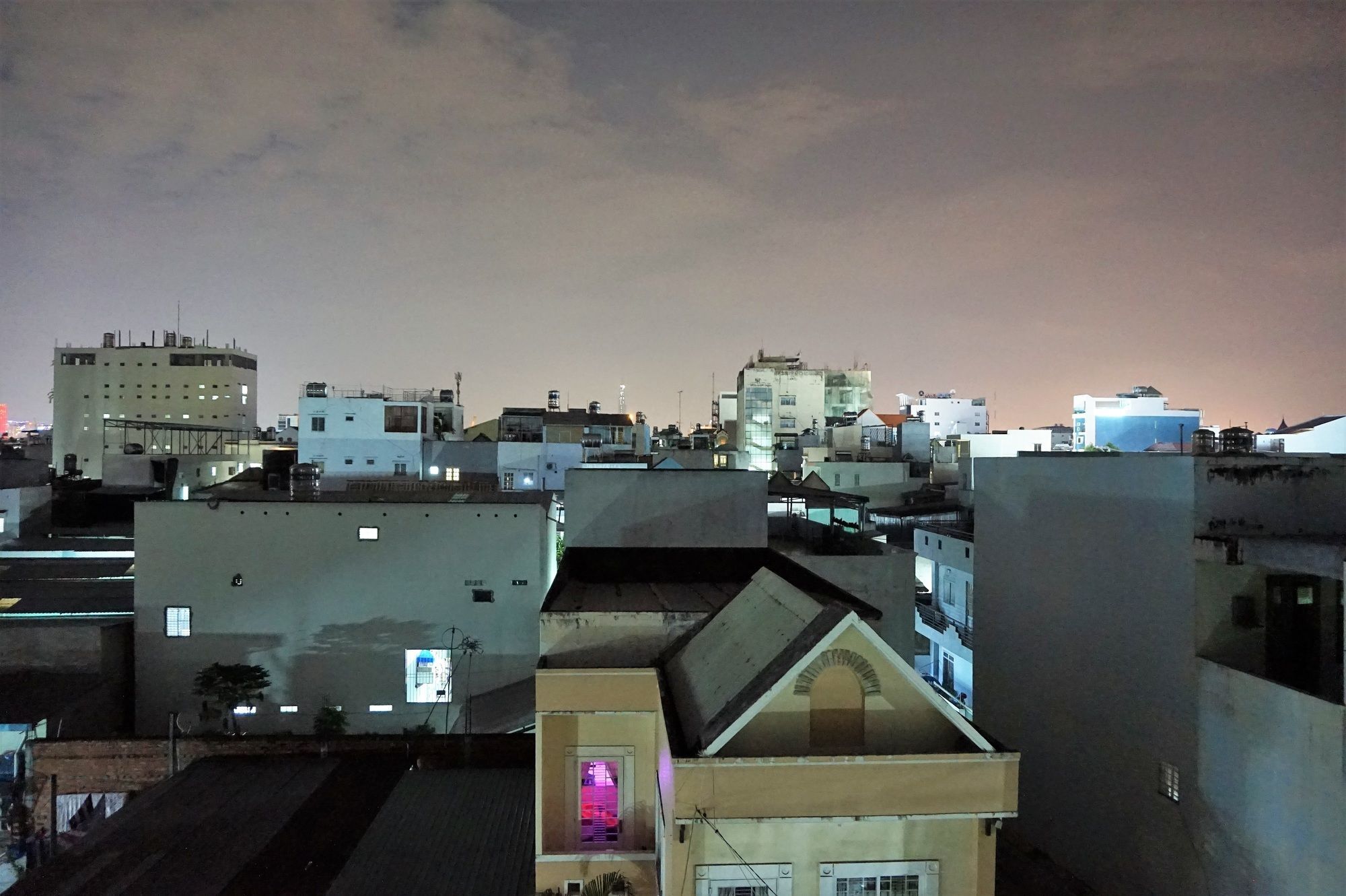 Hotel Reddoorz Near Khu Che Xuat Tan Thuan 2 Ho-Chi-Minh-Stadt Exterior foto