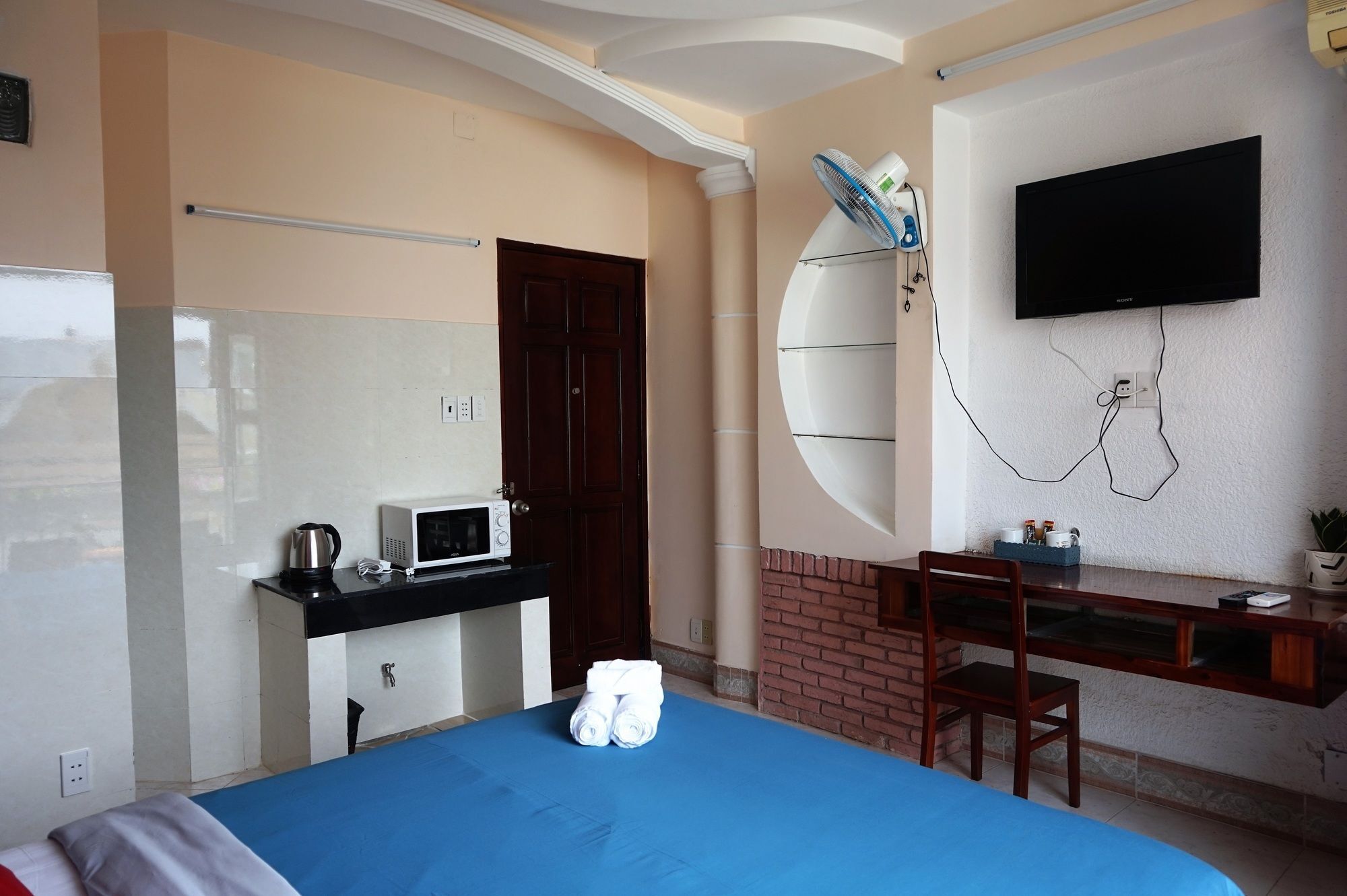 Hotel Reddoorz Near Khu Che Xuat Tan Thuan 2 Ho-Chi-Minh-Stadt Exterior foto