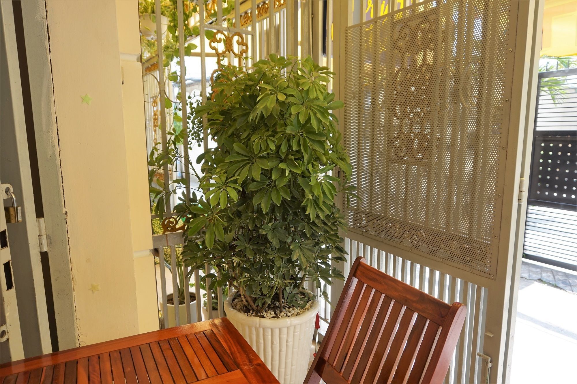 Hotel Reddoorz Near Khu Che Xuat Tan Thuan 2 Ho-Chi-Minh-Stadt Exterior foto